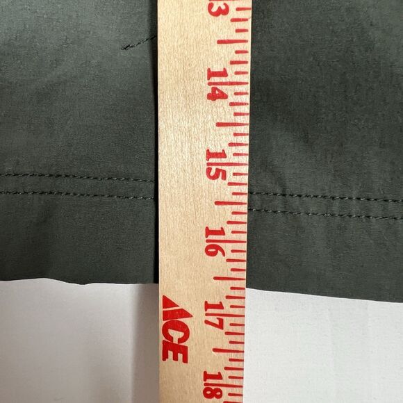 Athleta Gray Trek Utility Skirt Shorts Size 8 Hiking Outdoor Nylon Stretch Zip - Picture 11 of 11